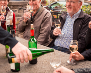 Wein Erleben - Weinproben und Events in Senheim